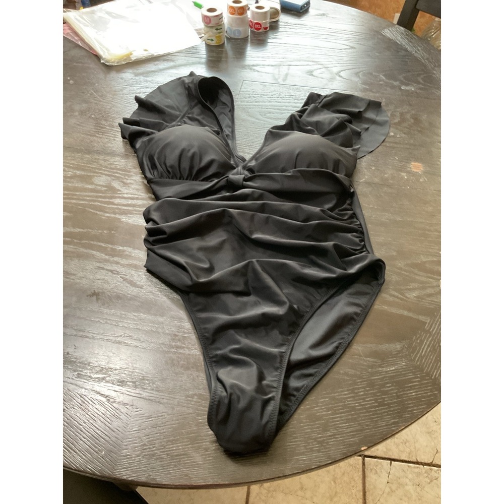 black one piece‎ swimsuit